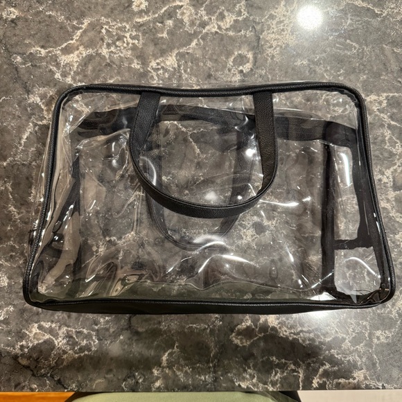 Travel Bag Set (4 Total) - Picture 2 of 9